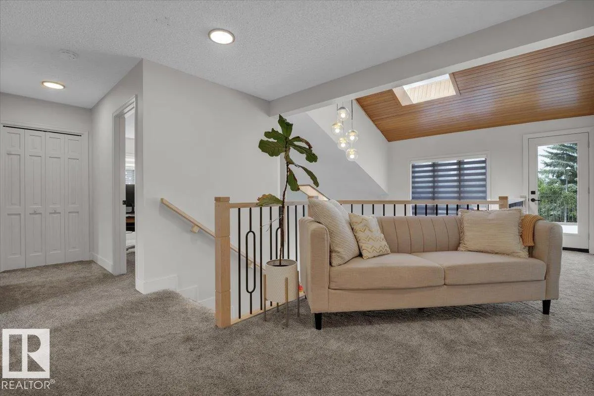 14717 48 AV NW