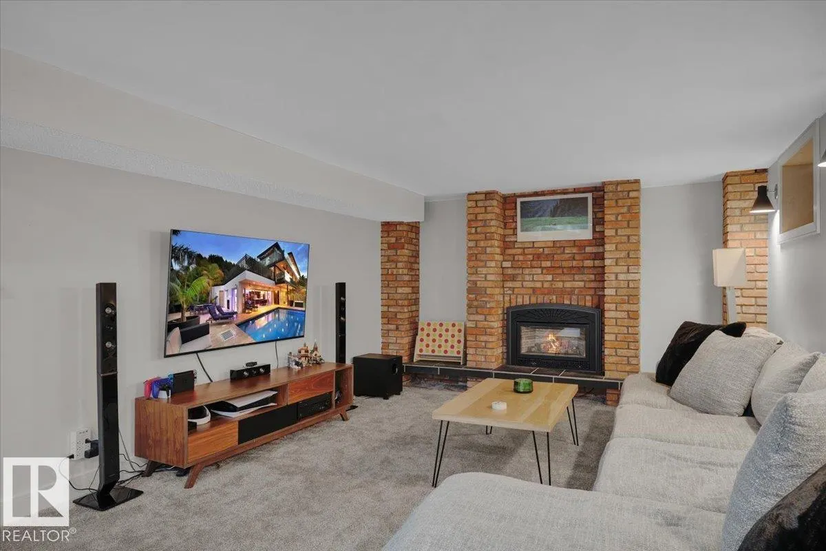 14717 48 AV NW