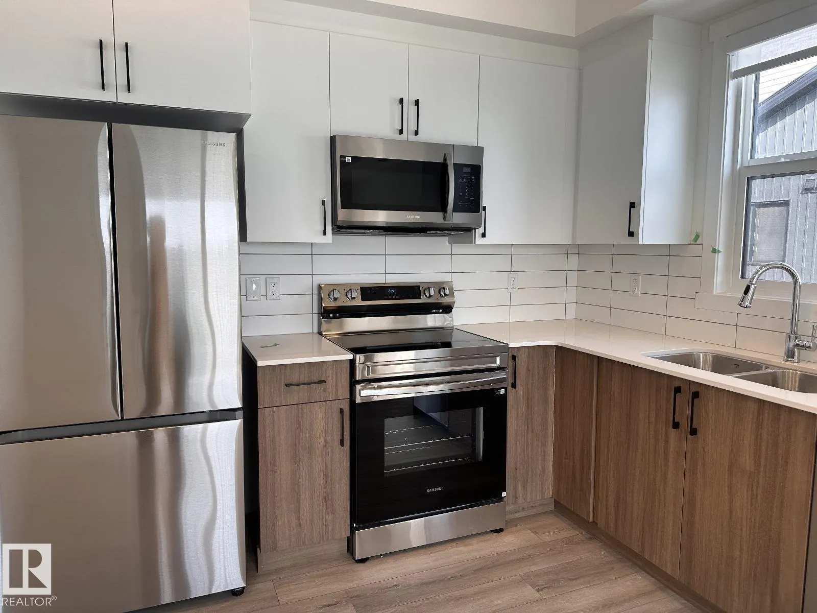#304 9207 228 ST NW