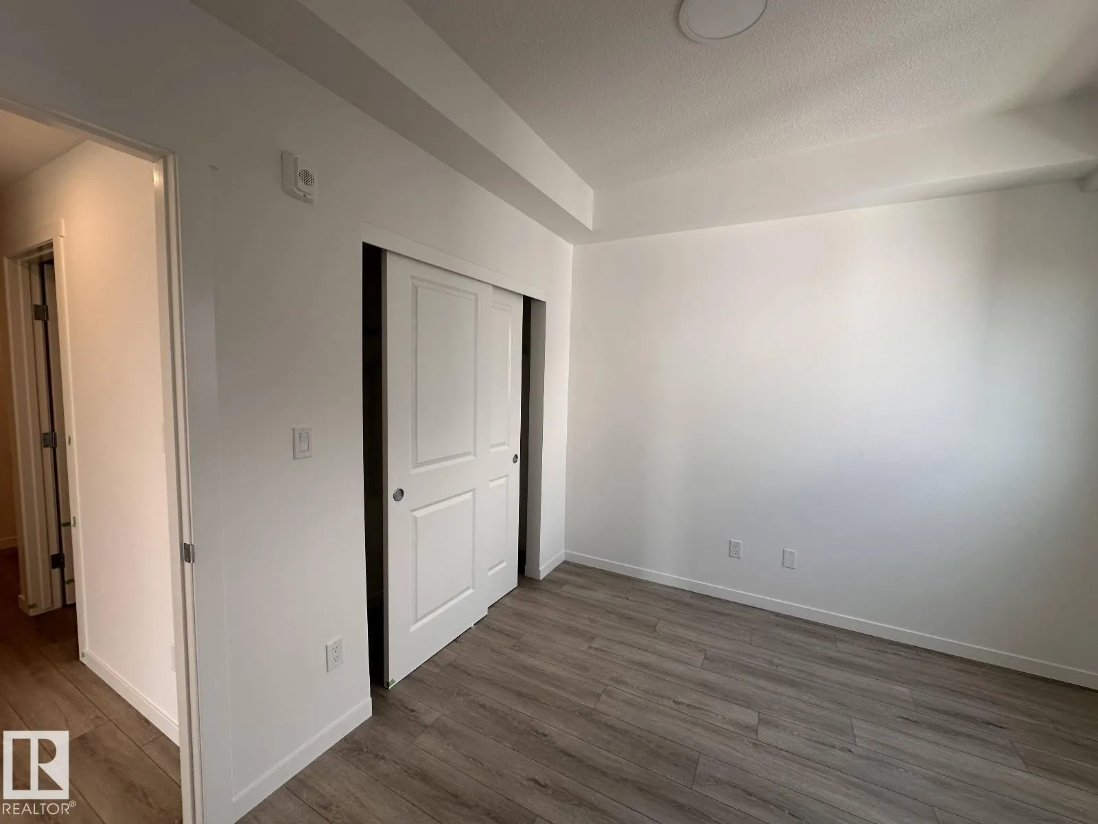 #304 9207 228 ST NW