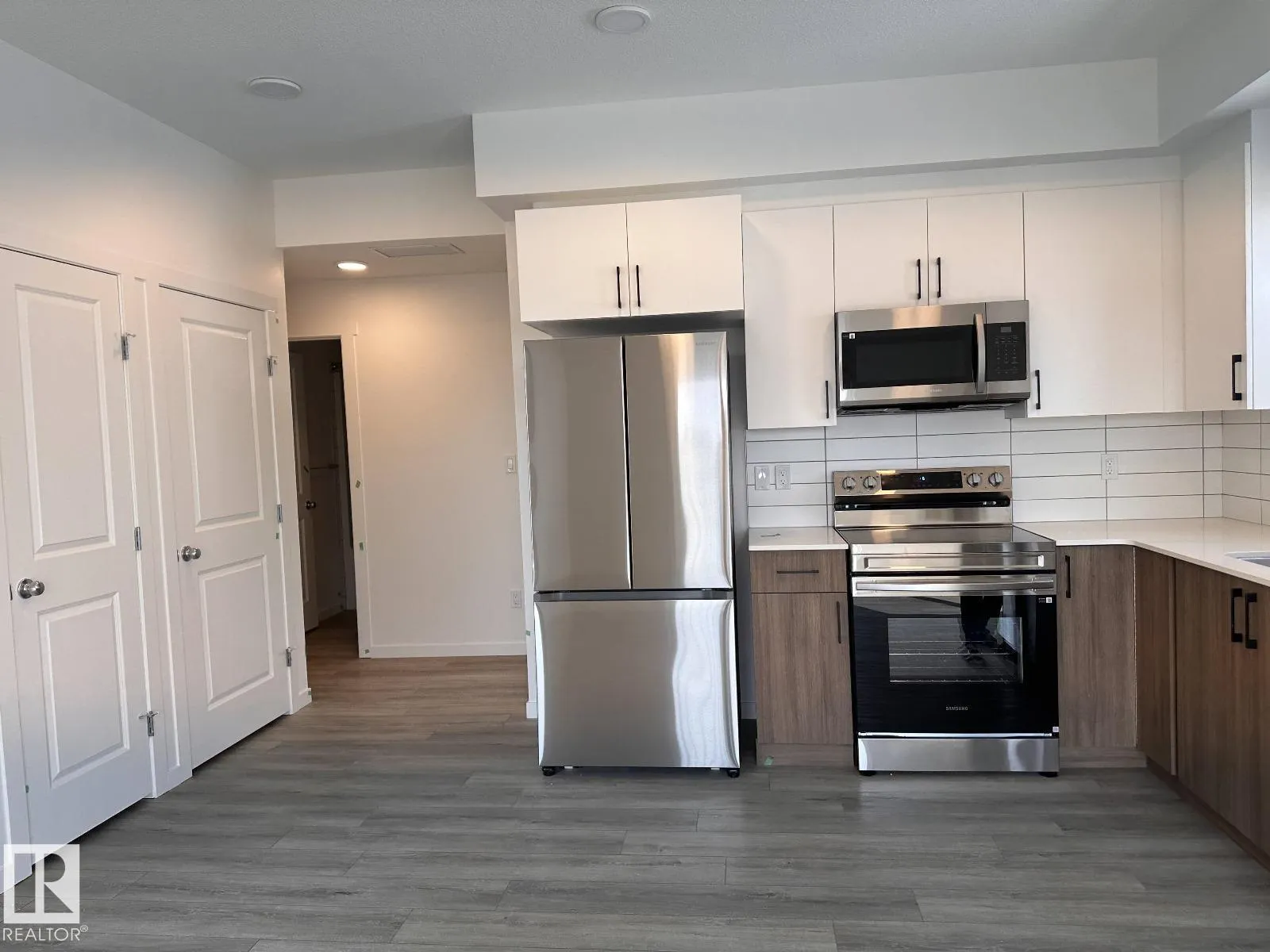 #304 9207 228 ST NW