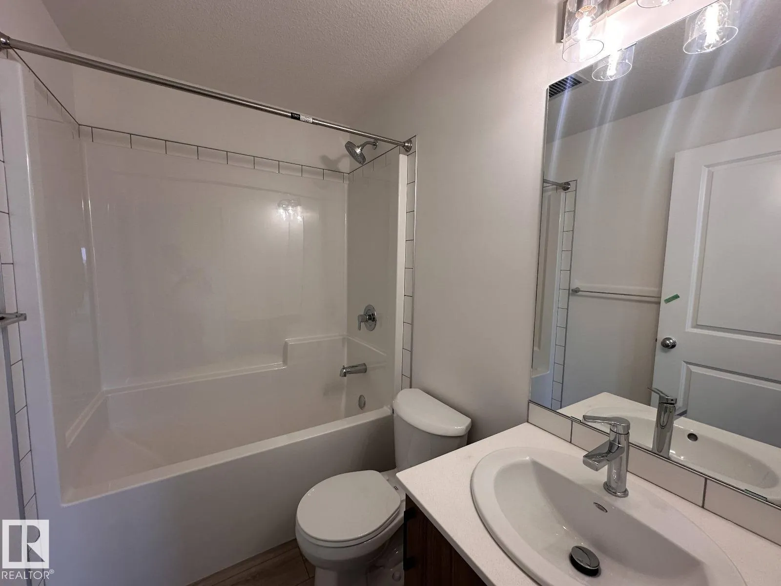#304 9207 228 ST NW