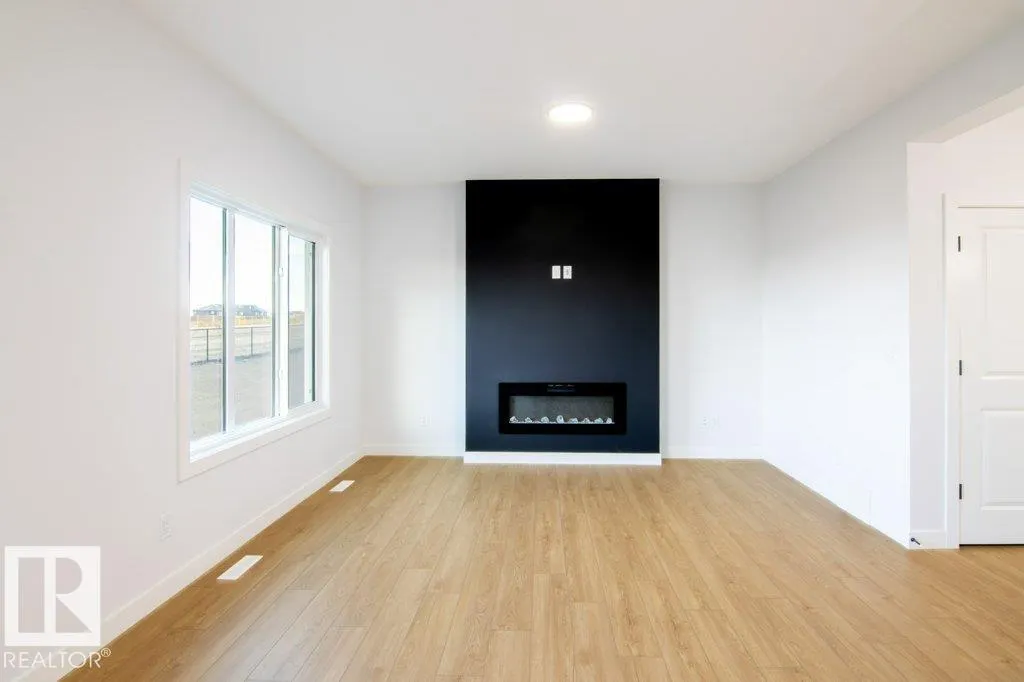 2832 65 ST SW
