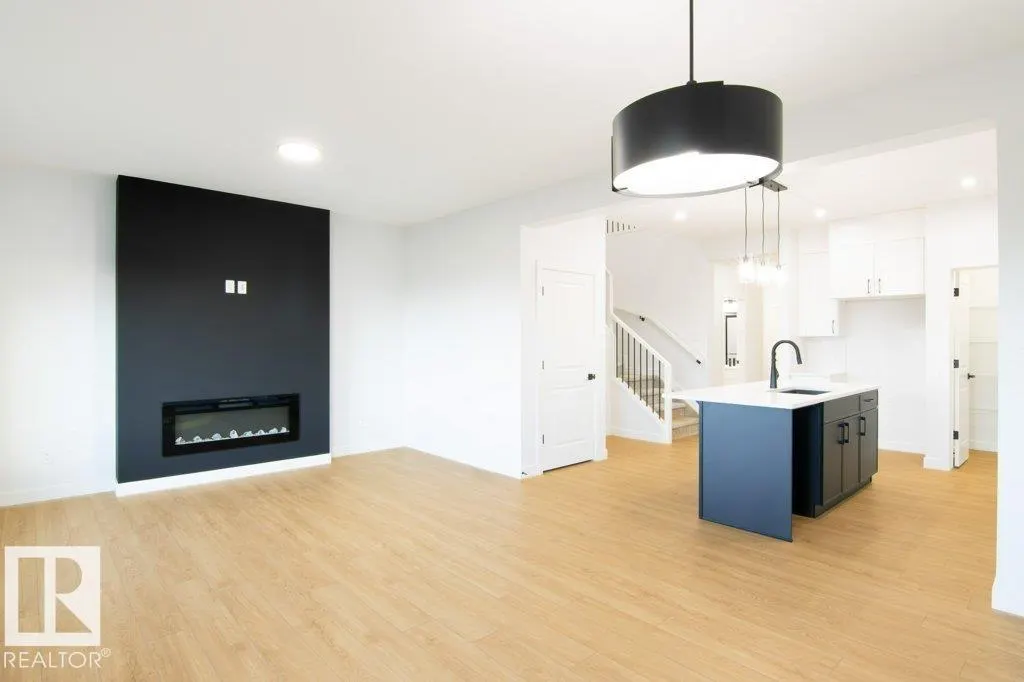 2832 65 ST SW
