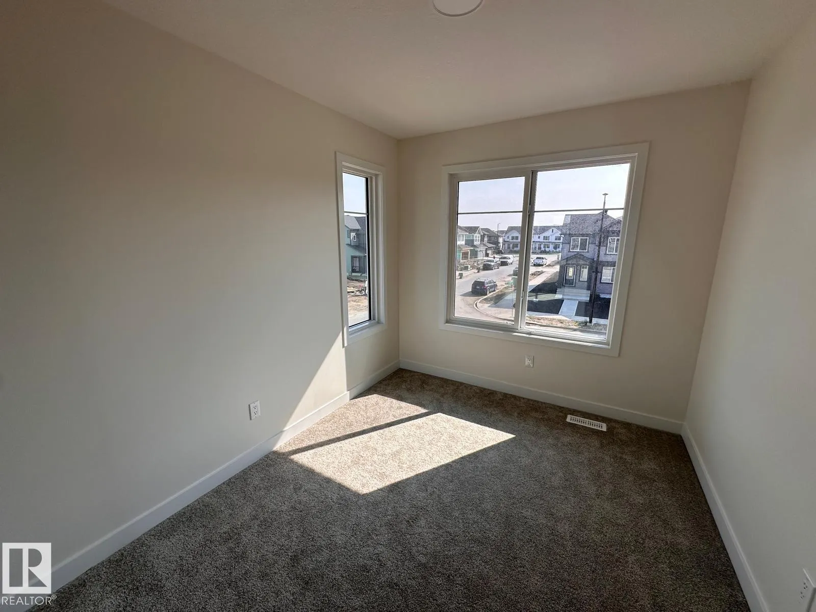6304 KING WD SW