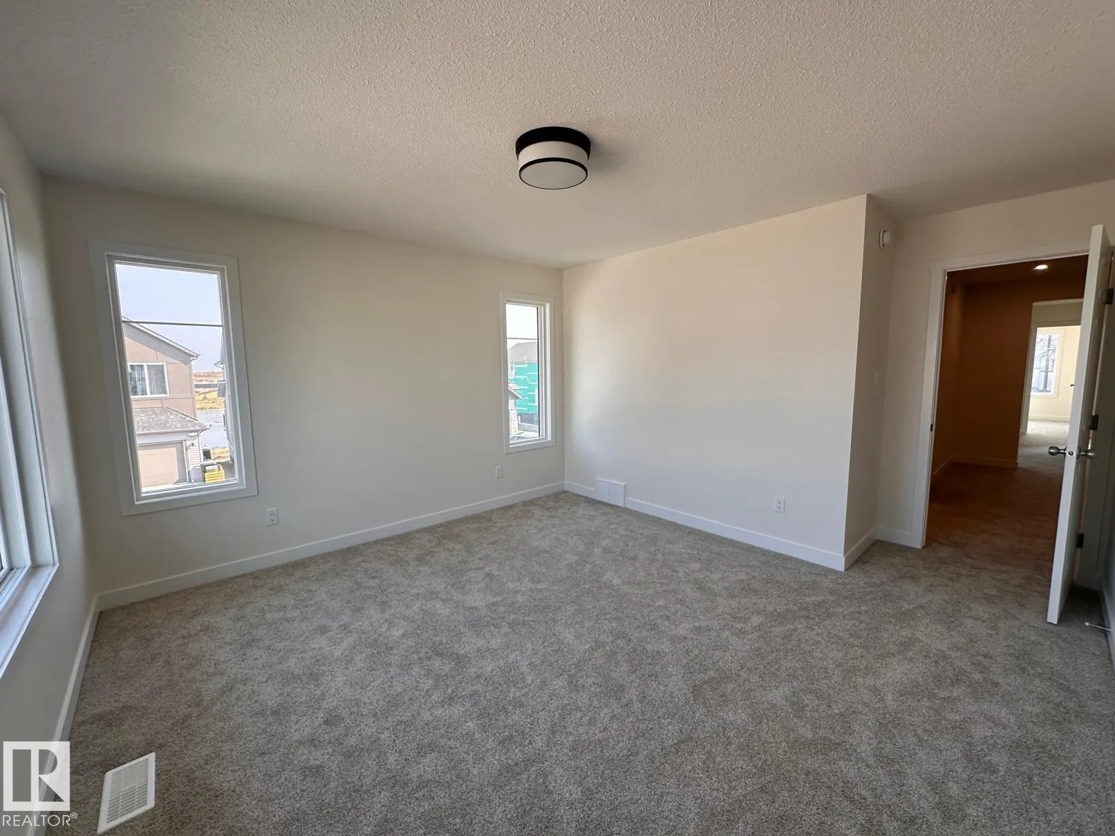 6304 KING WD SW