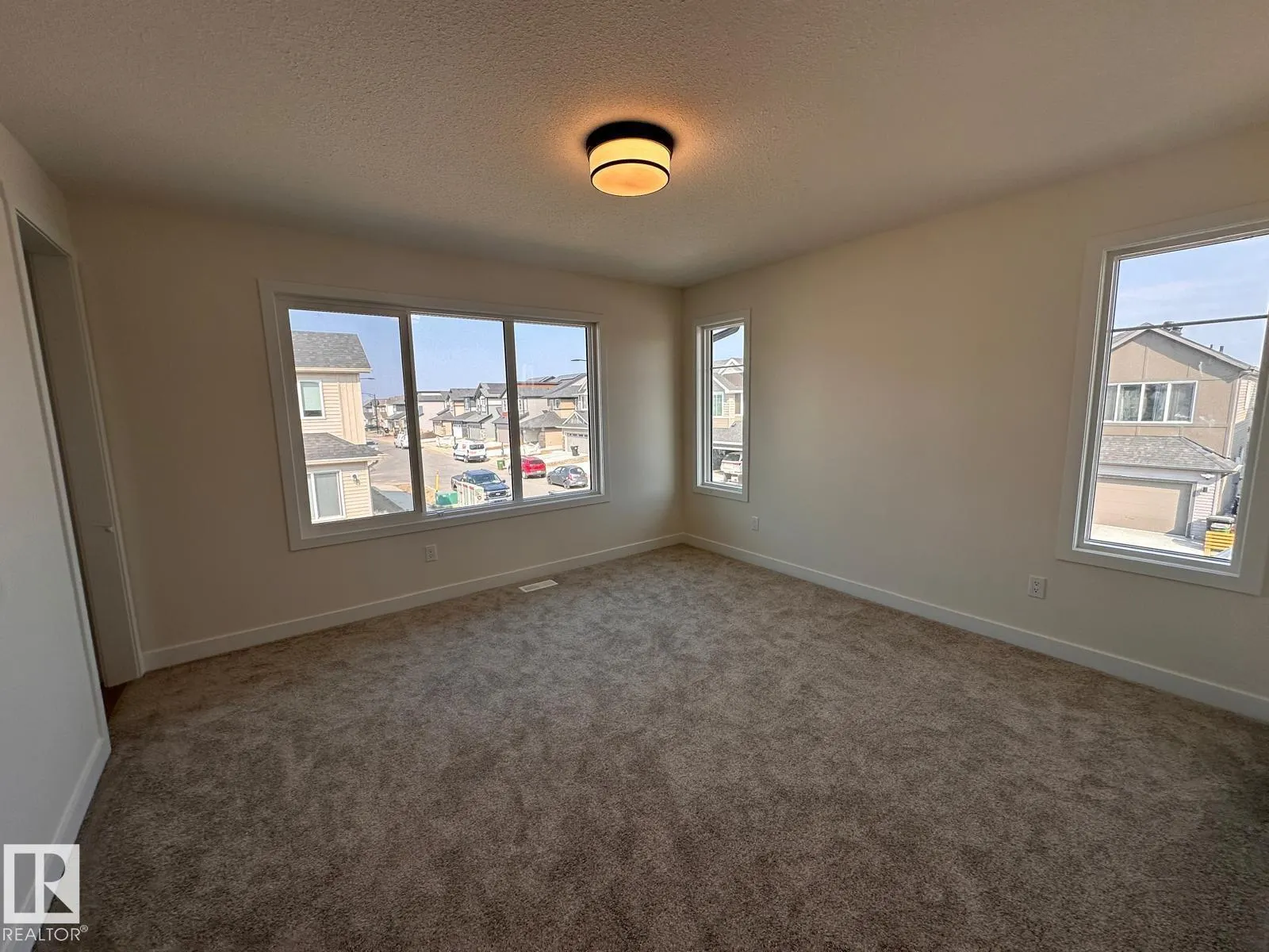 6304 KING WD SW