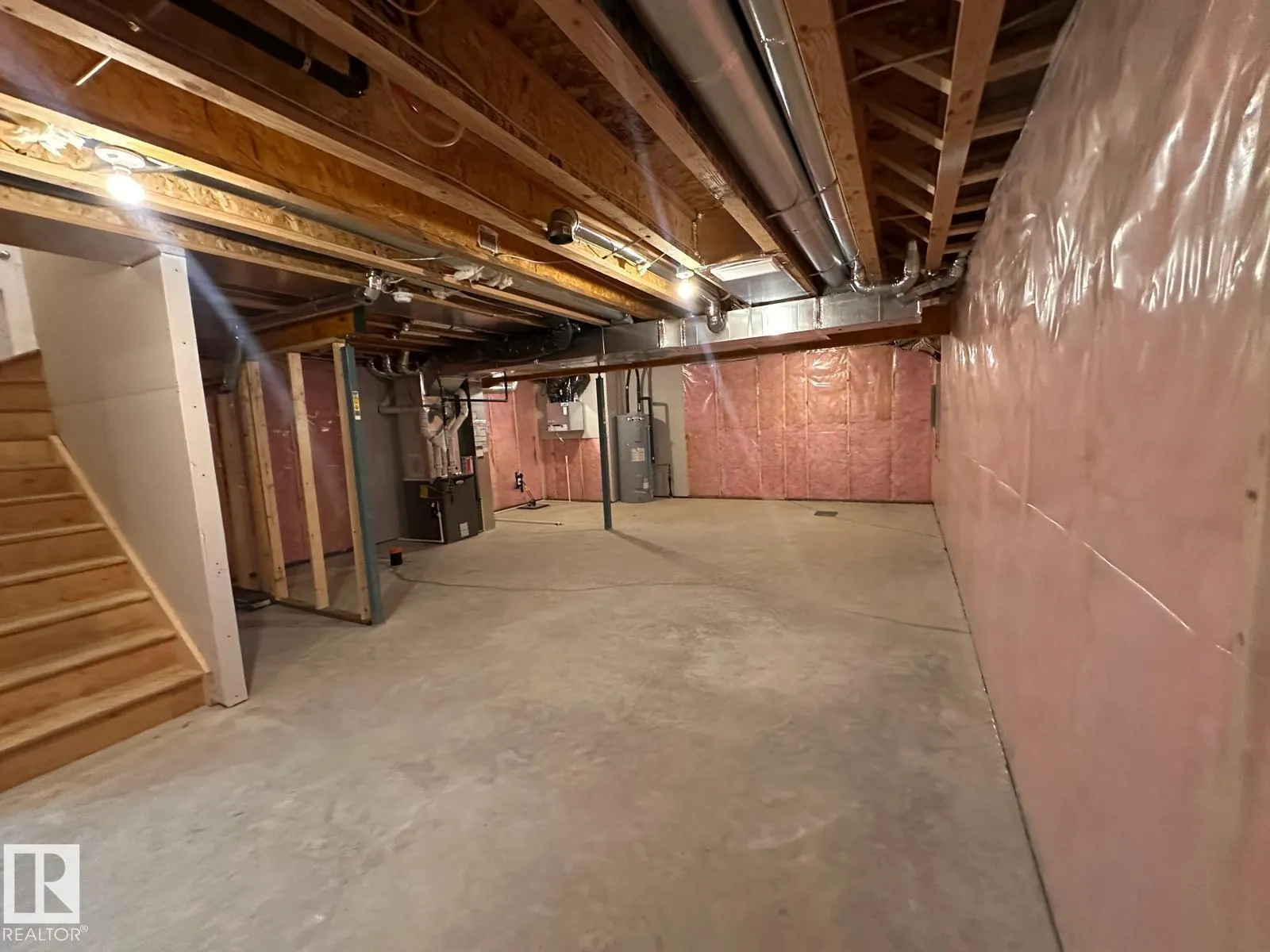 6304 KING WD SW