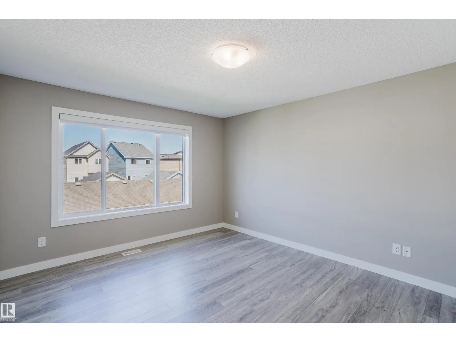 8142 CHAPPELLE WY SW