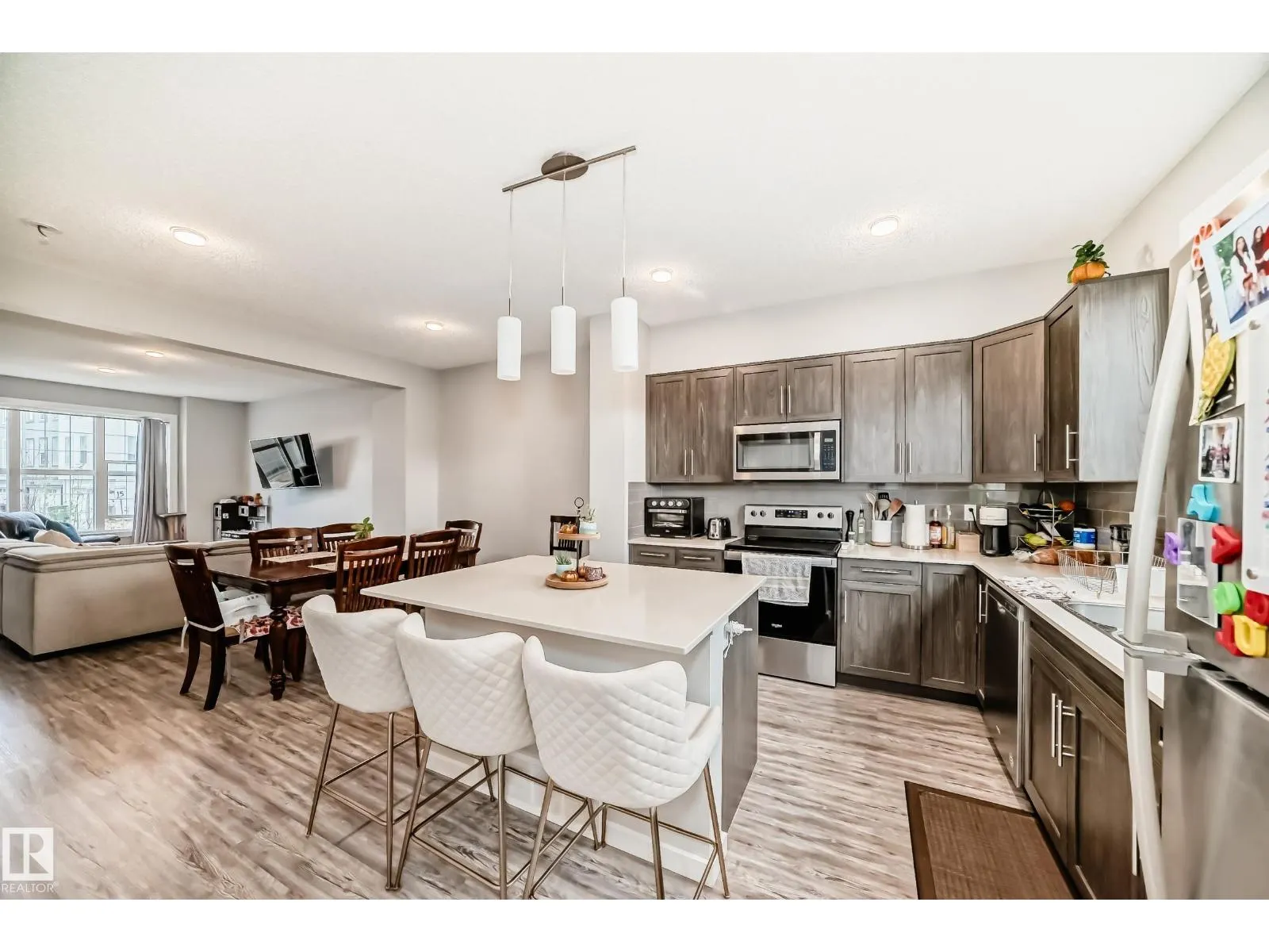 2609 MAPLE WY NW