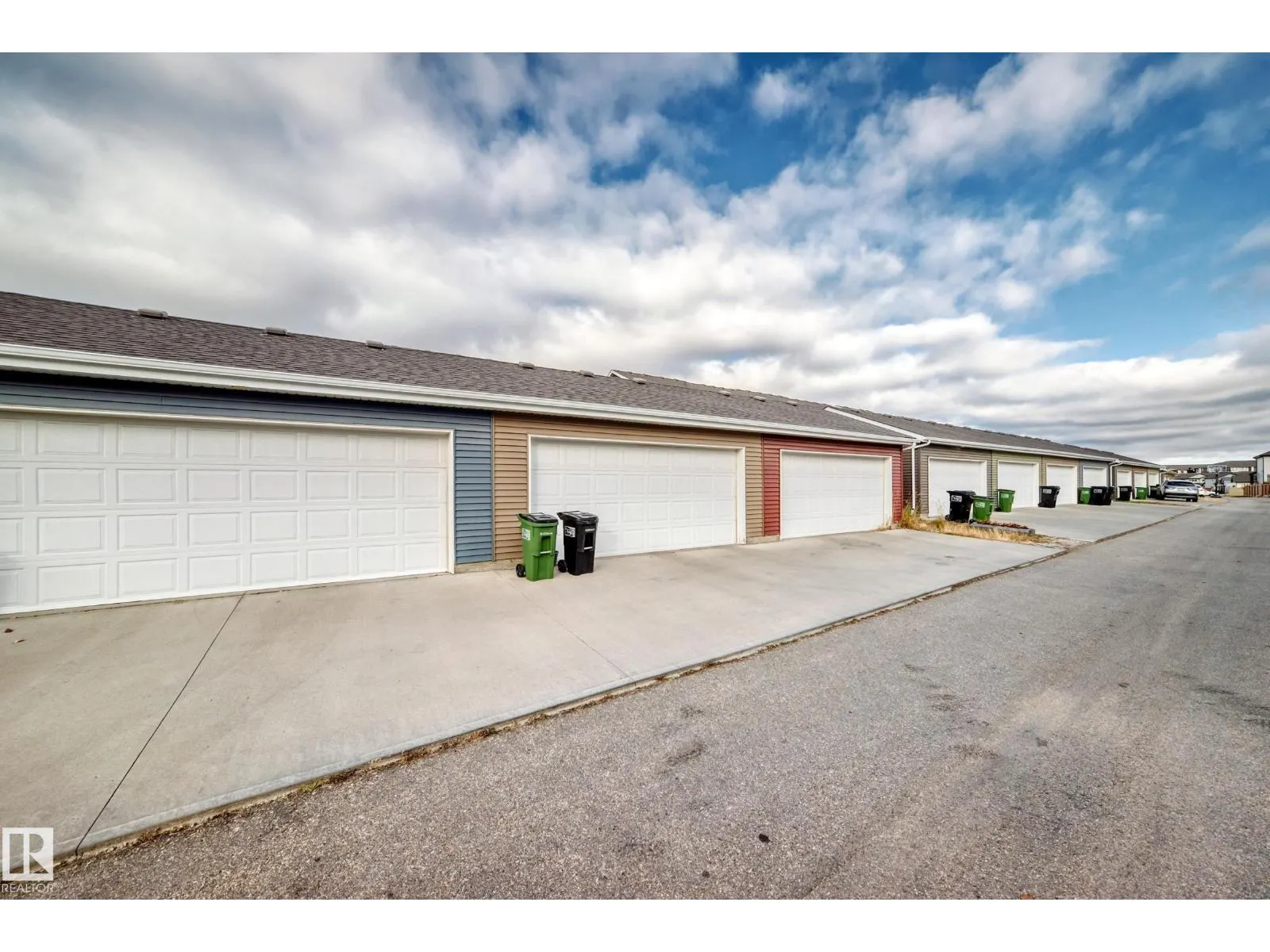 2609 MAPLE WY NW