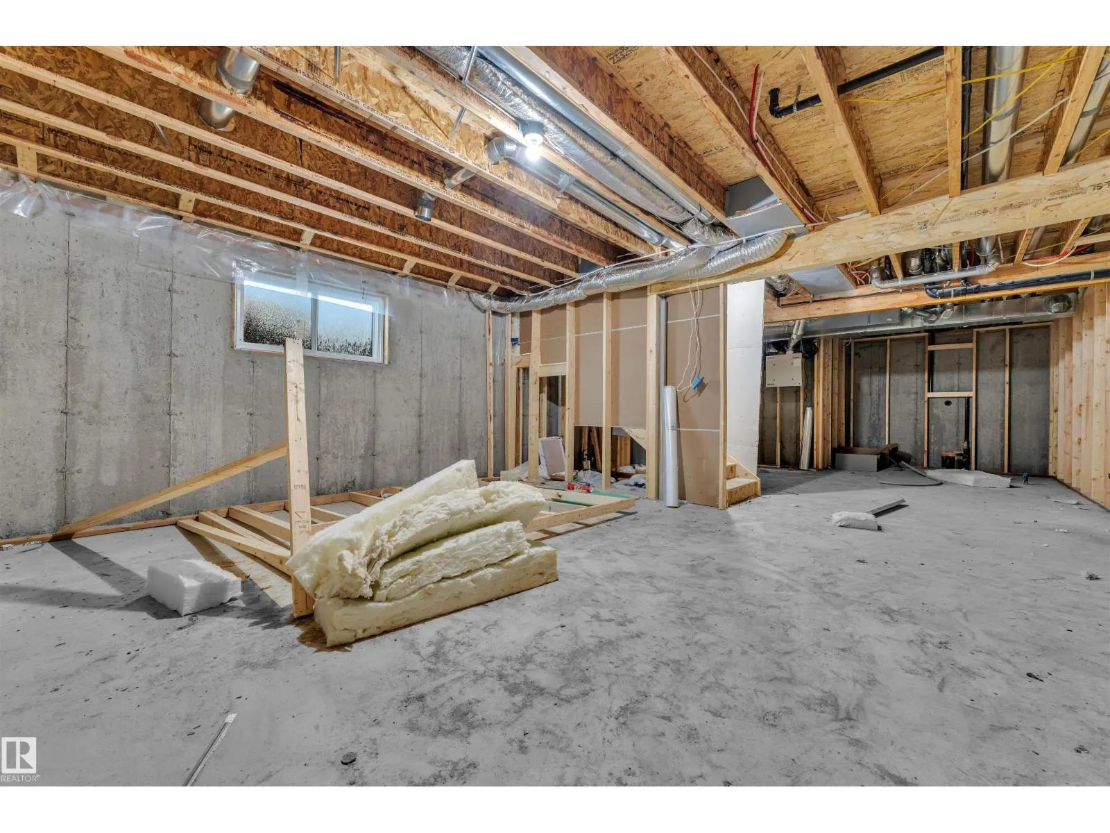 1914 155 AV NW