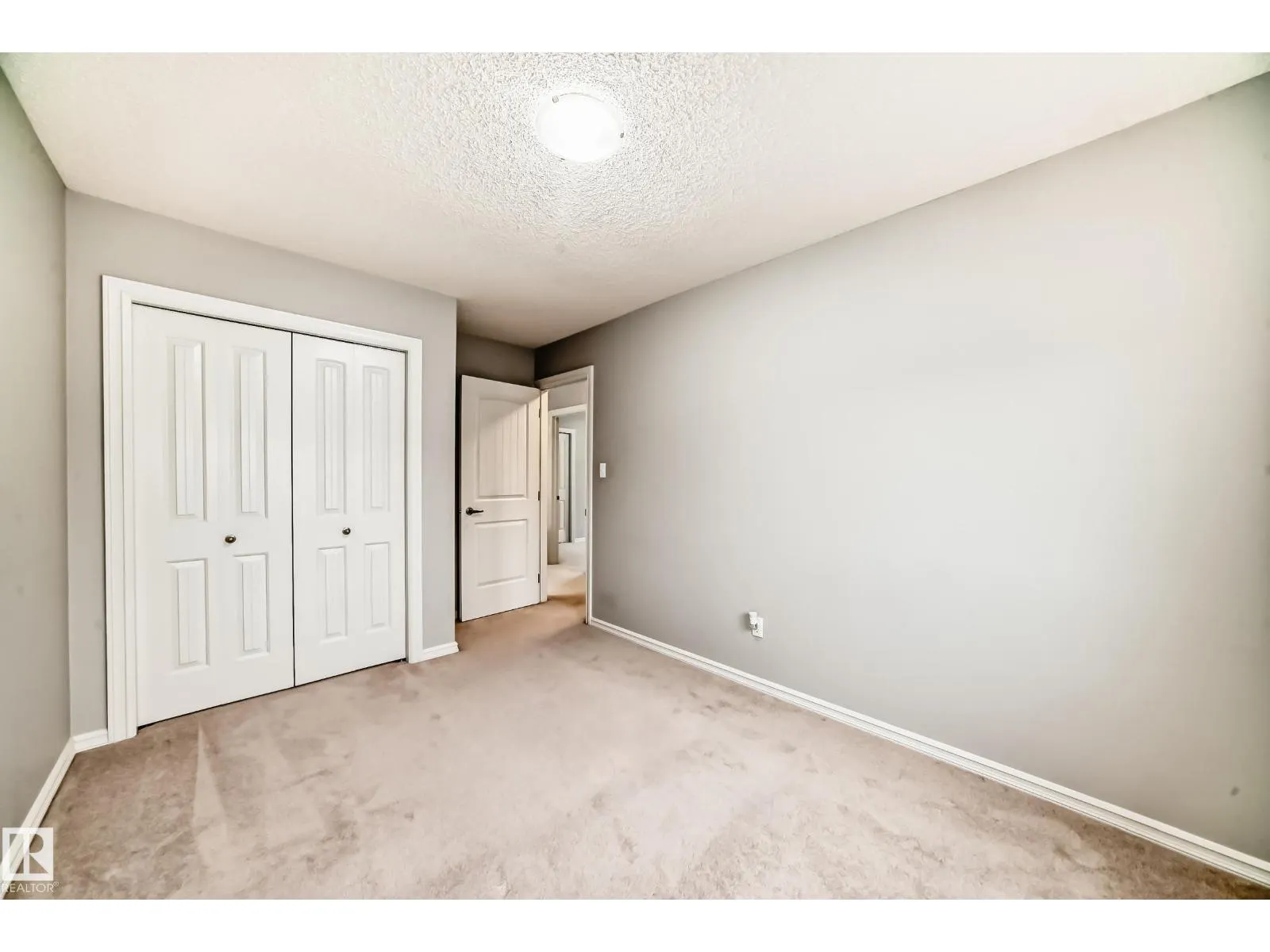 1515 TOWNE CENTRE BV NW