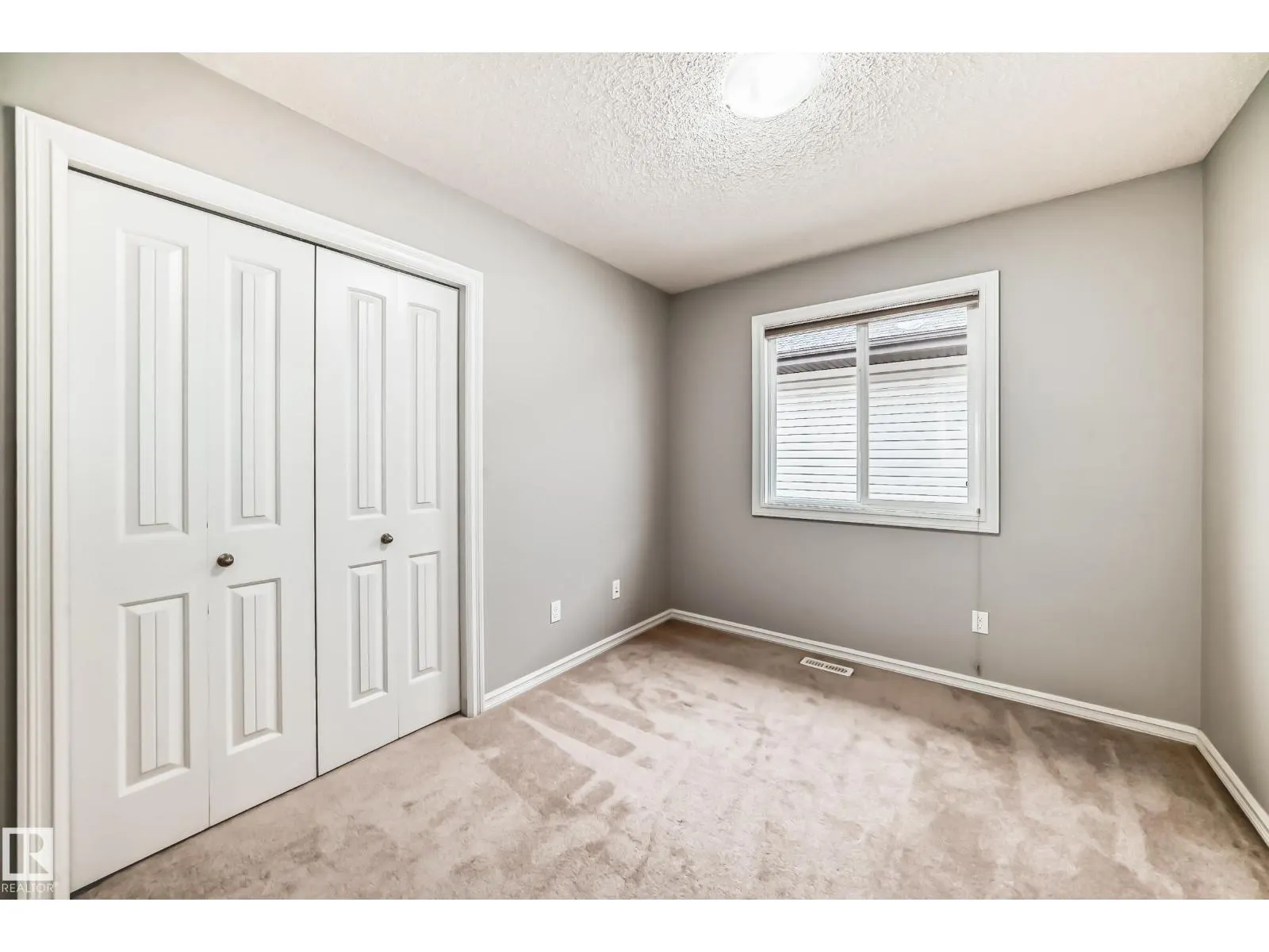 1515 TOWNE CENTRE BV NW