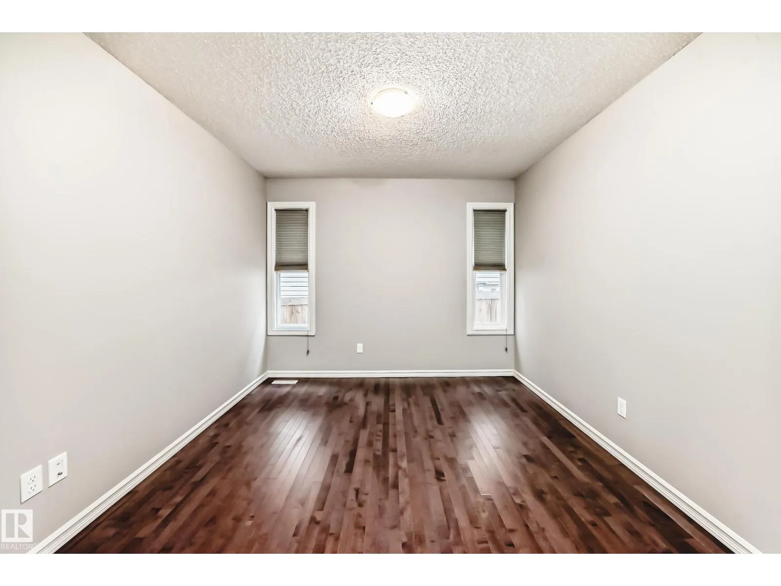 1515 TOWNE CENTRE BV NW