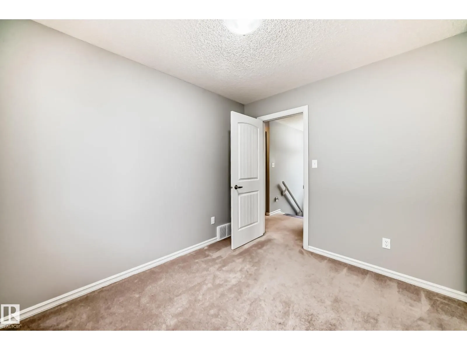 1515 TOWNE CENTRE BV NW
