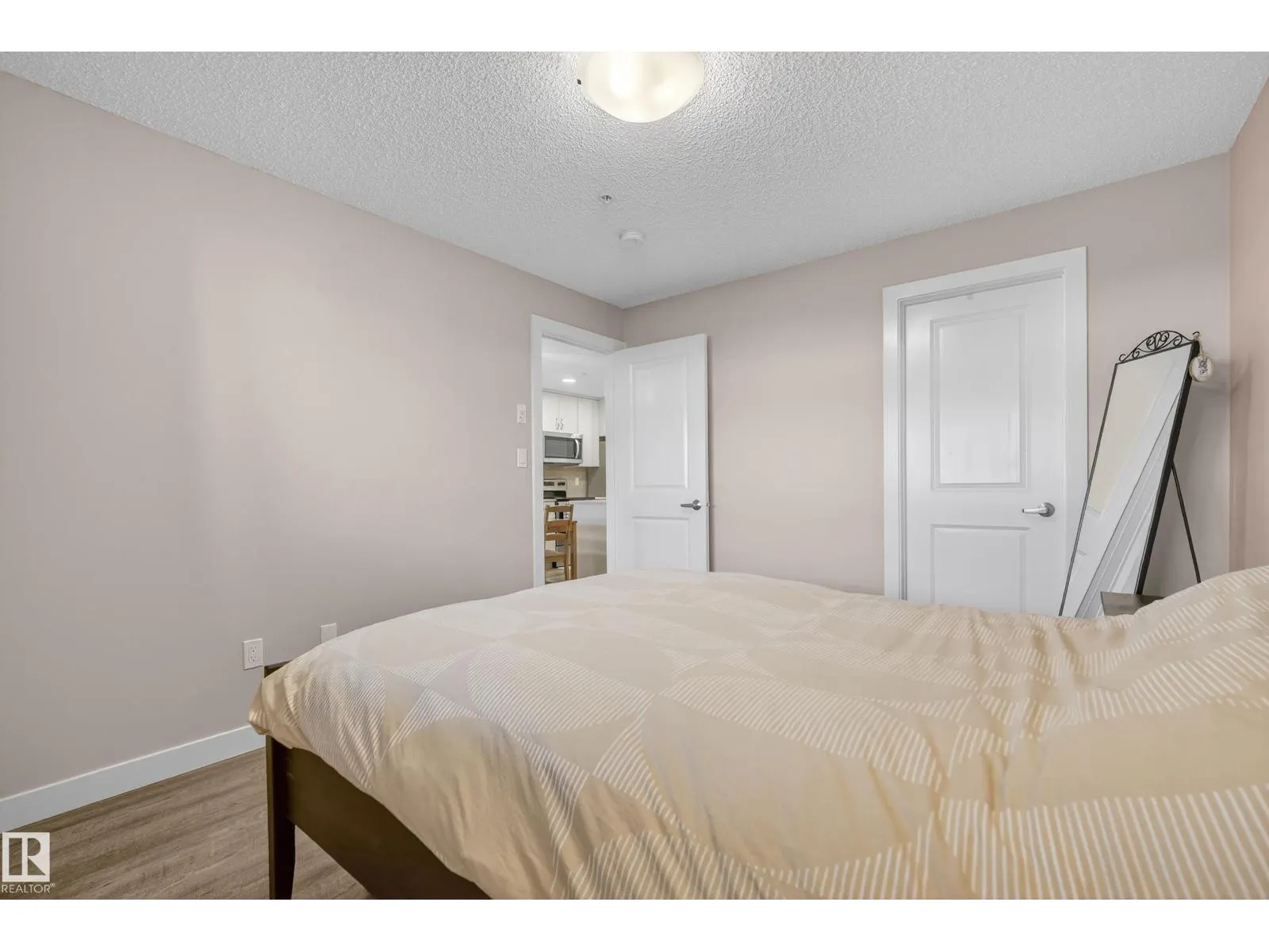 #316 1506 TAMARACK BV NW