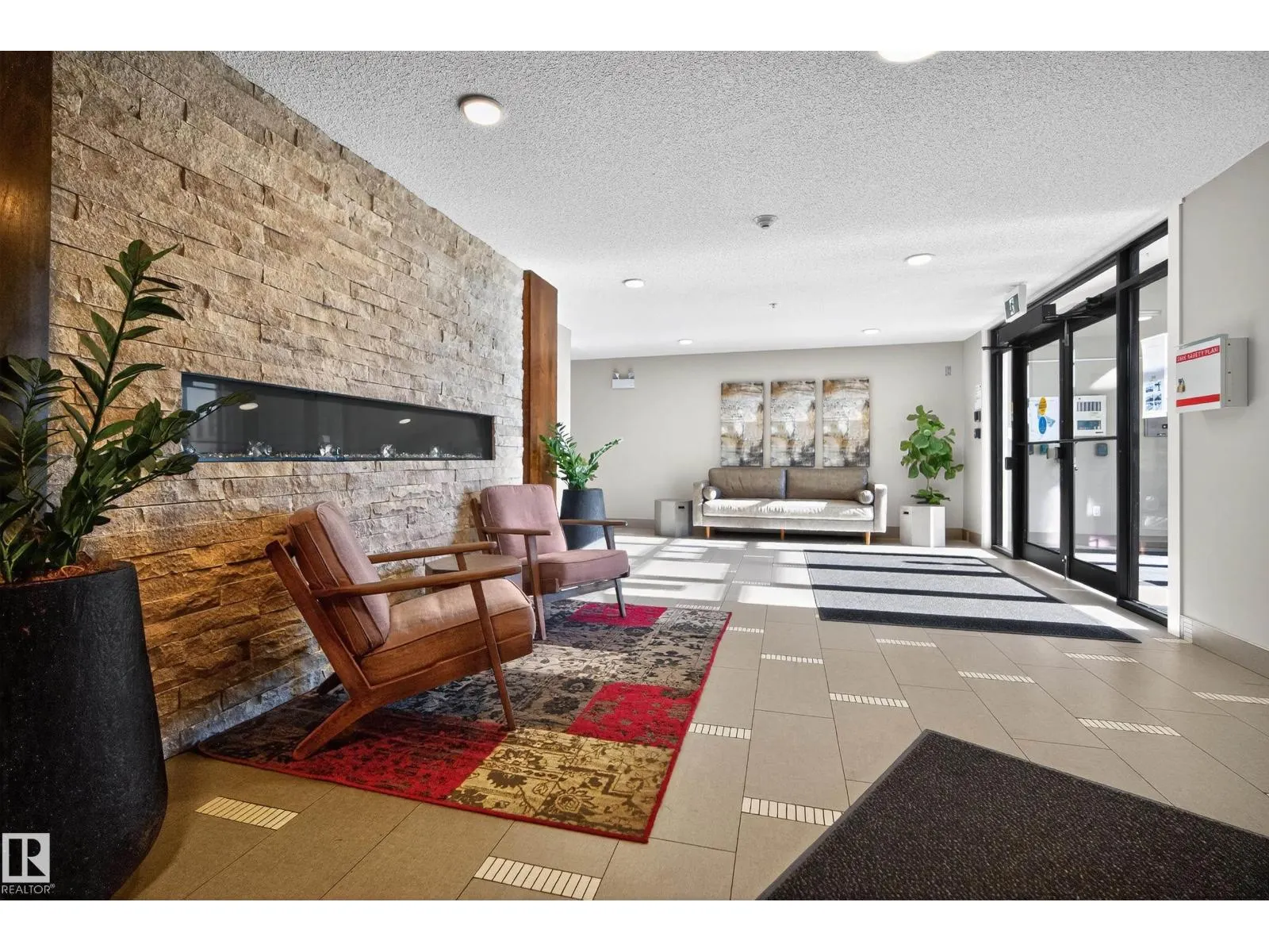 #316 1506 TAMARACK BV NW