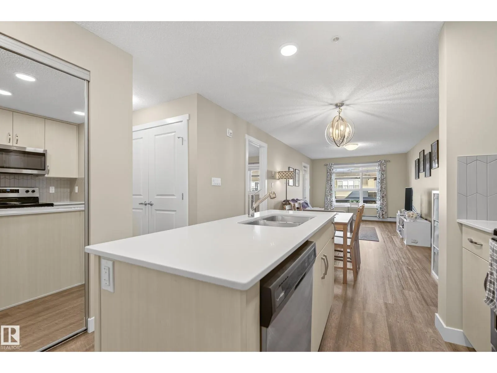 #316 1506 TAMARACK BV NW