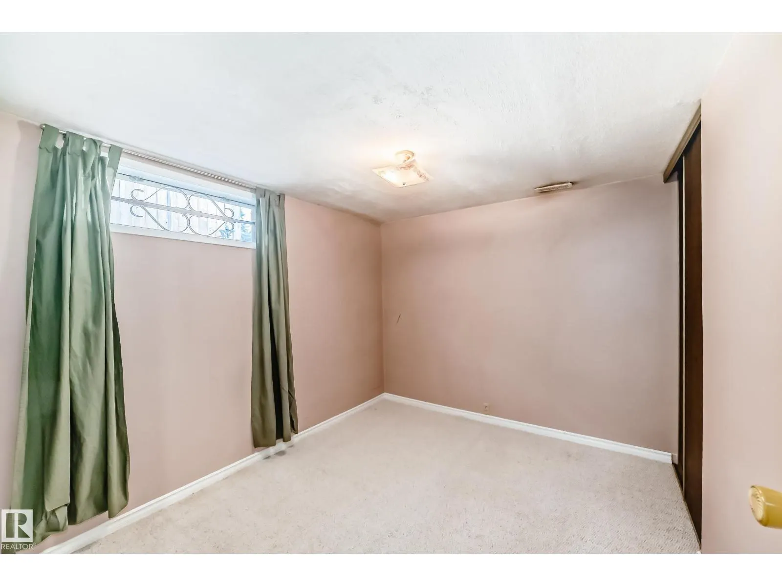 18215 80A AV NW