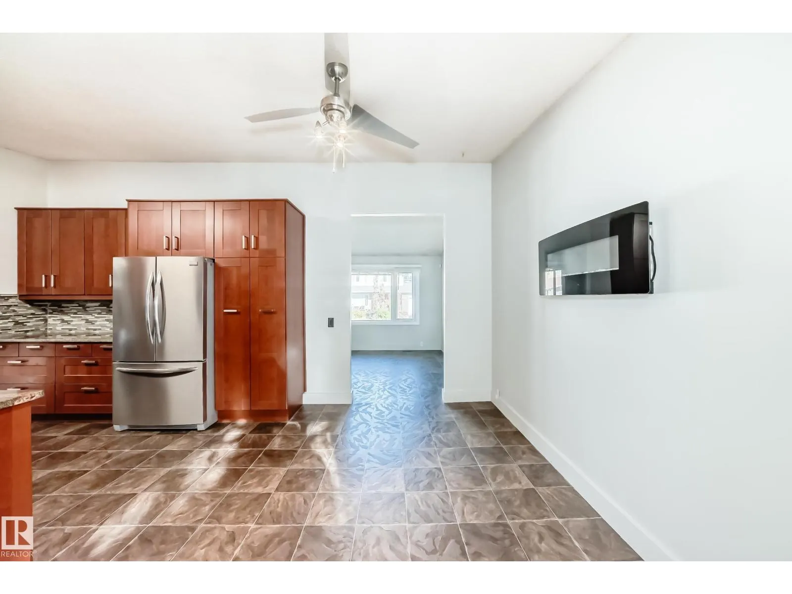 18215 80A AV NW