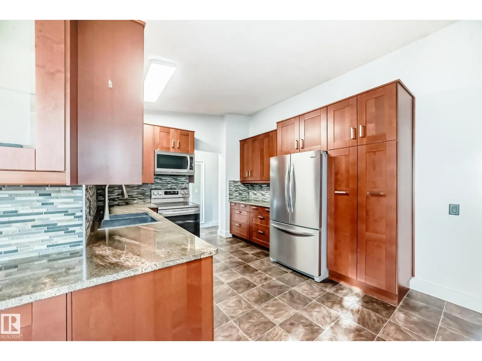 18215 80A AV NW