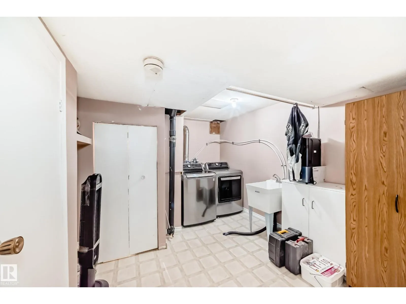 18215 80A AV NW