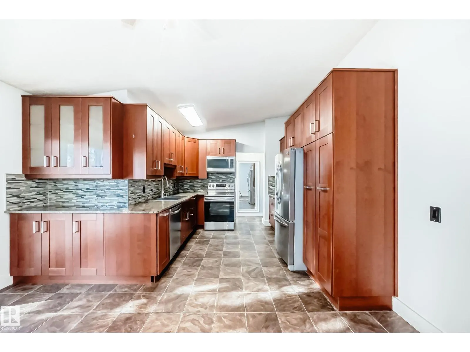 18215 80A AV NW