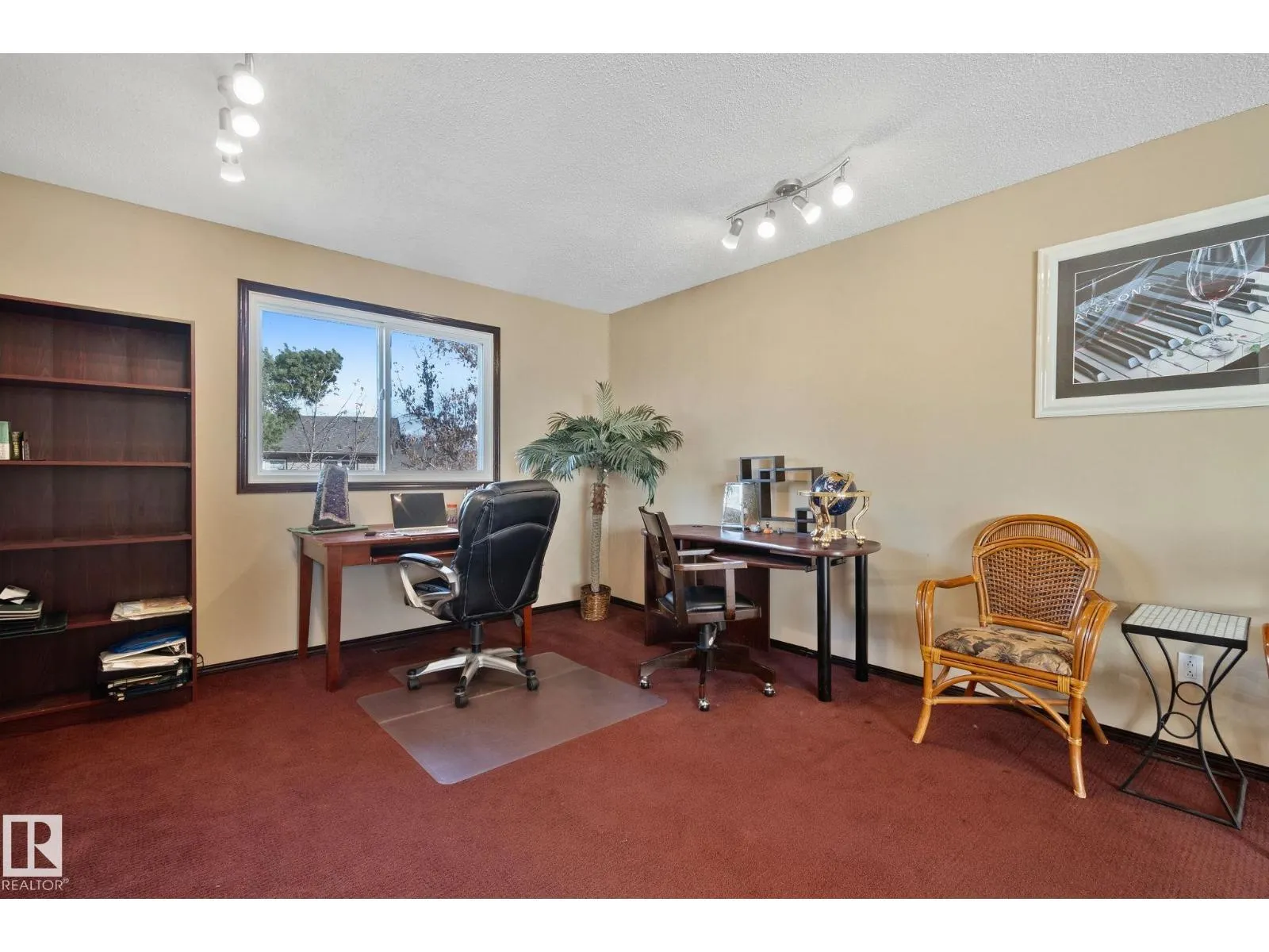 12218 143 AV NW