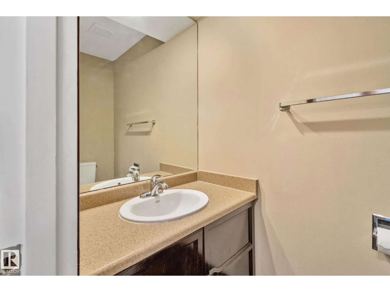 12218 143 AV NW