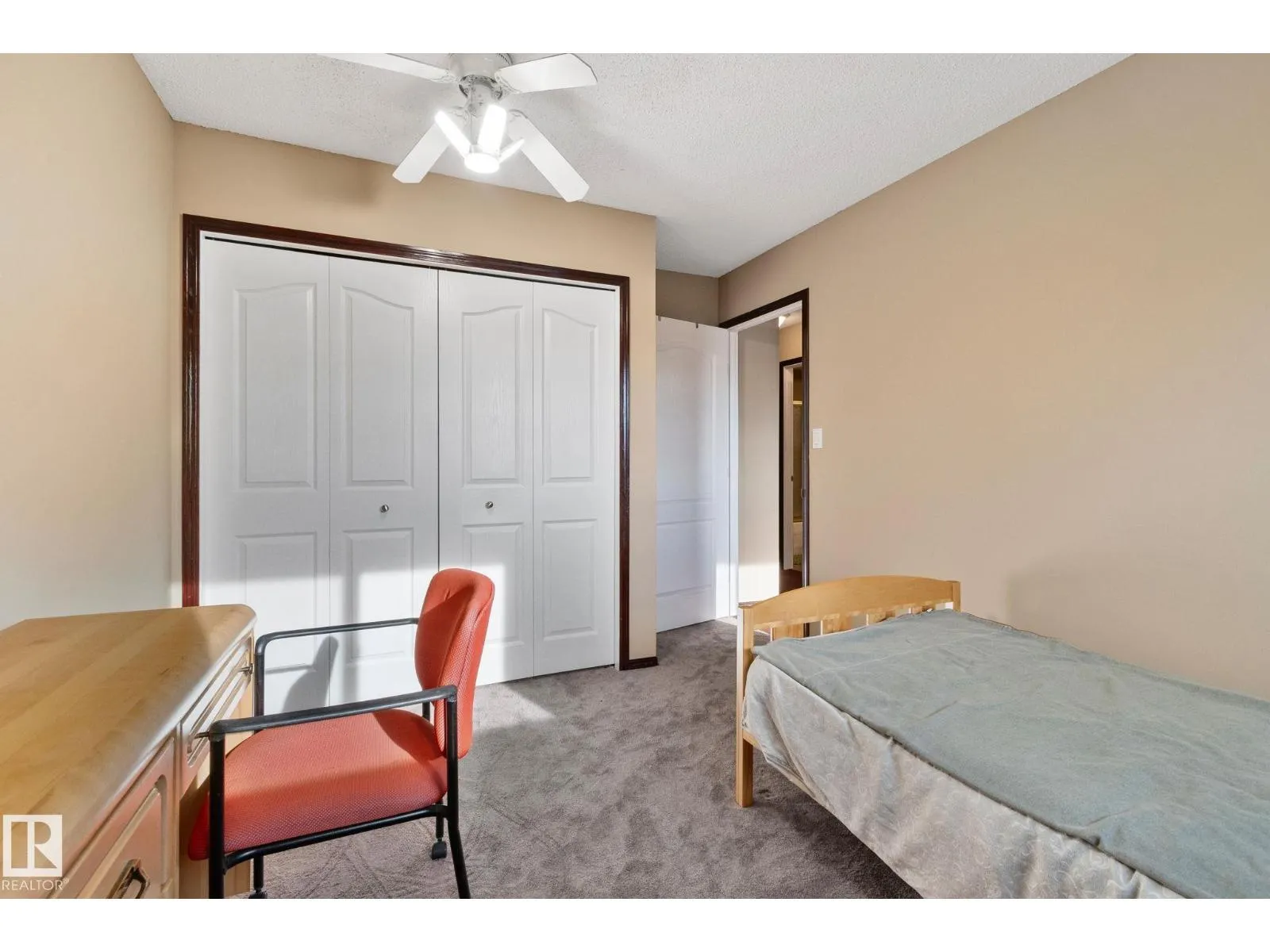 12218 143 AV NW