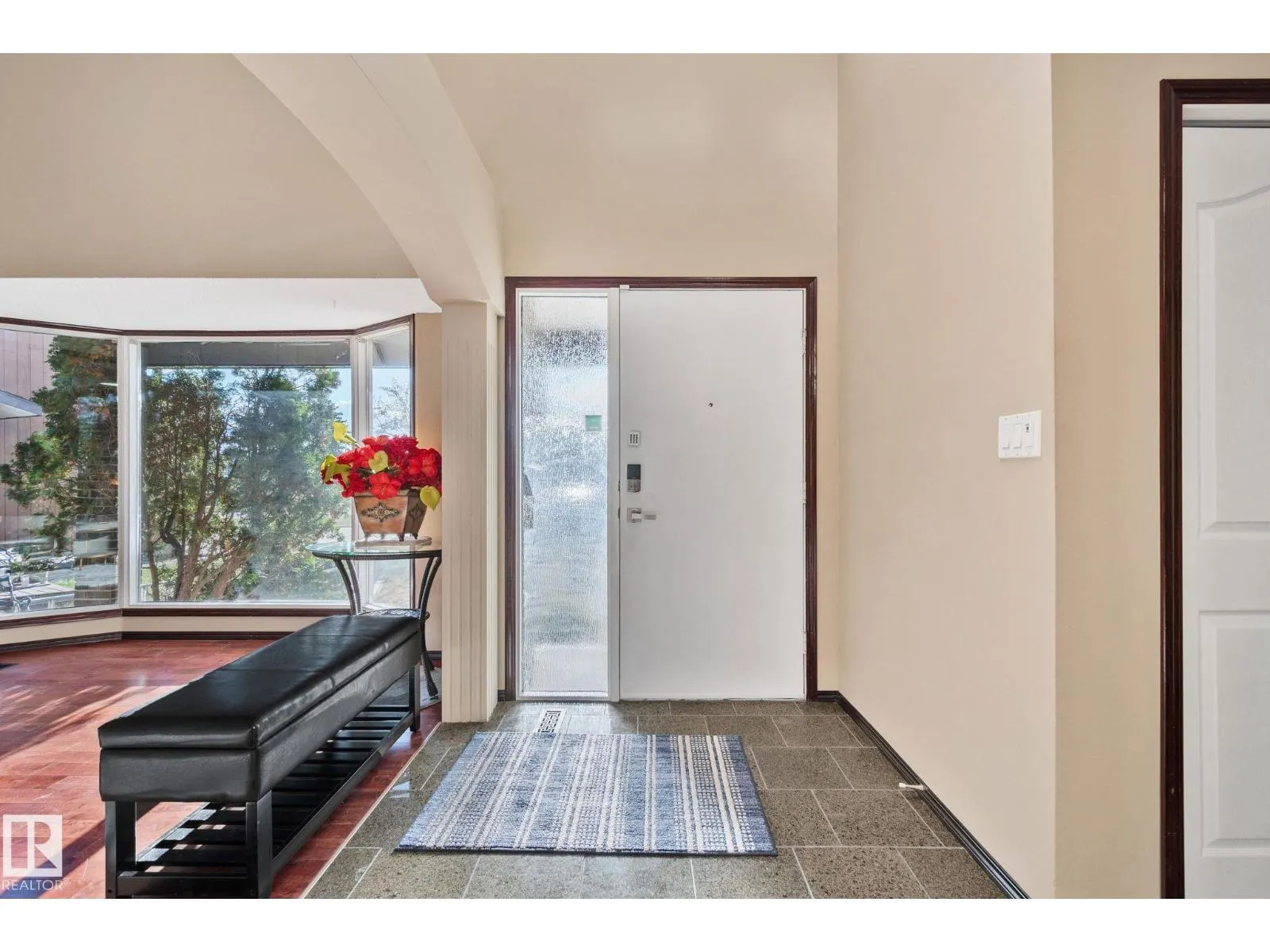 12218 143 AV NW