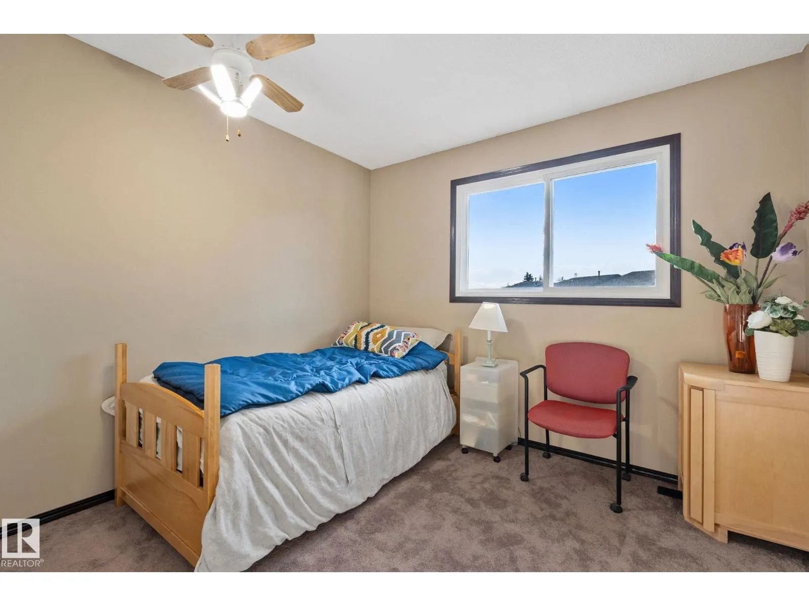 12218 143 AV NW