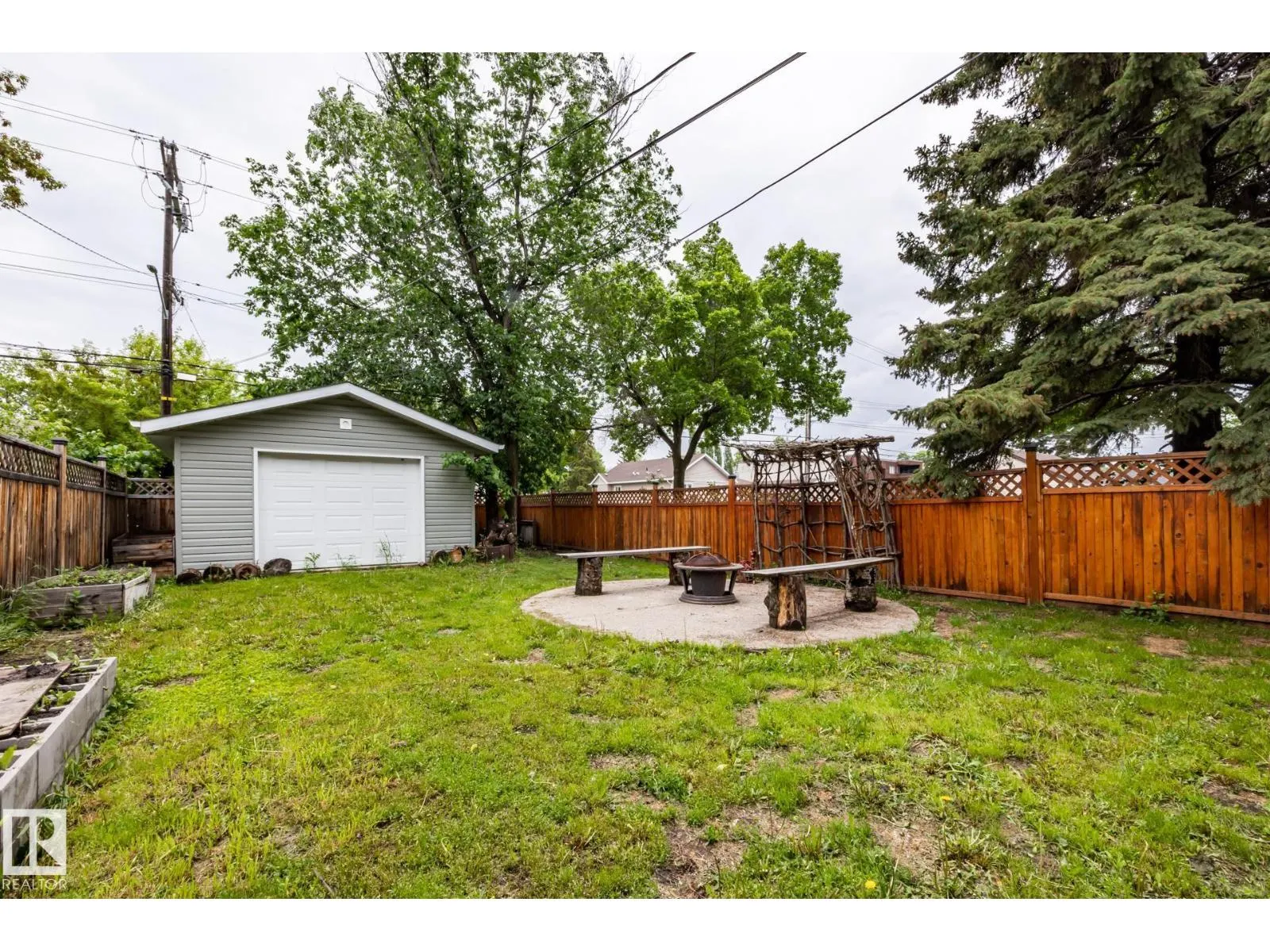 11903 91 ST NW