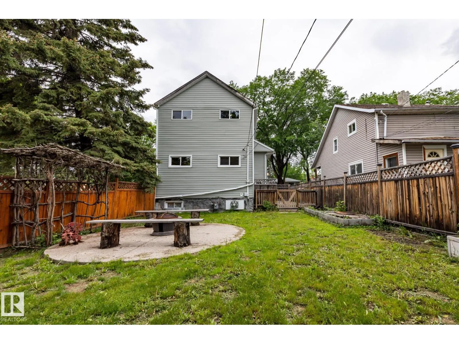 11903 91 ST NW