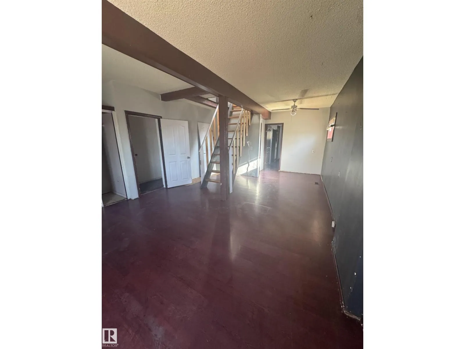 11903 91 ST NW