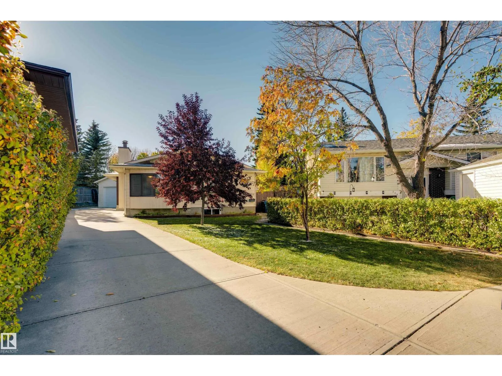 232 Rachview PL NW