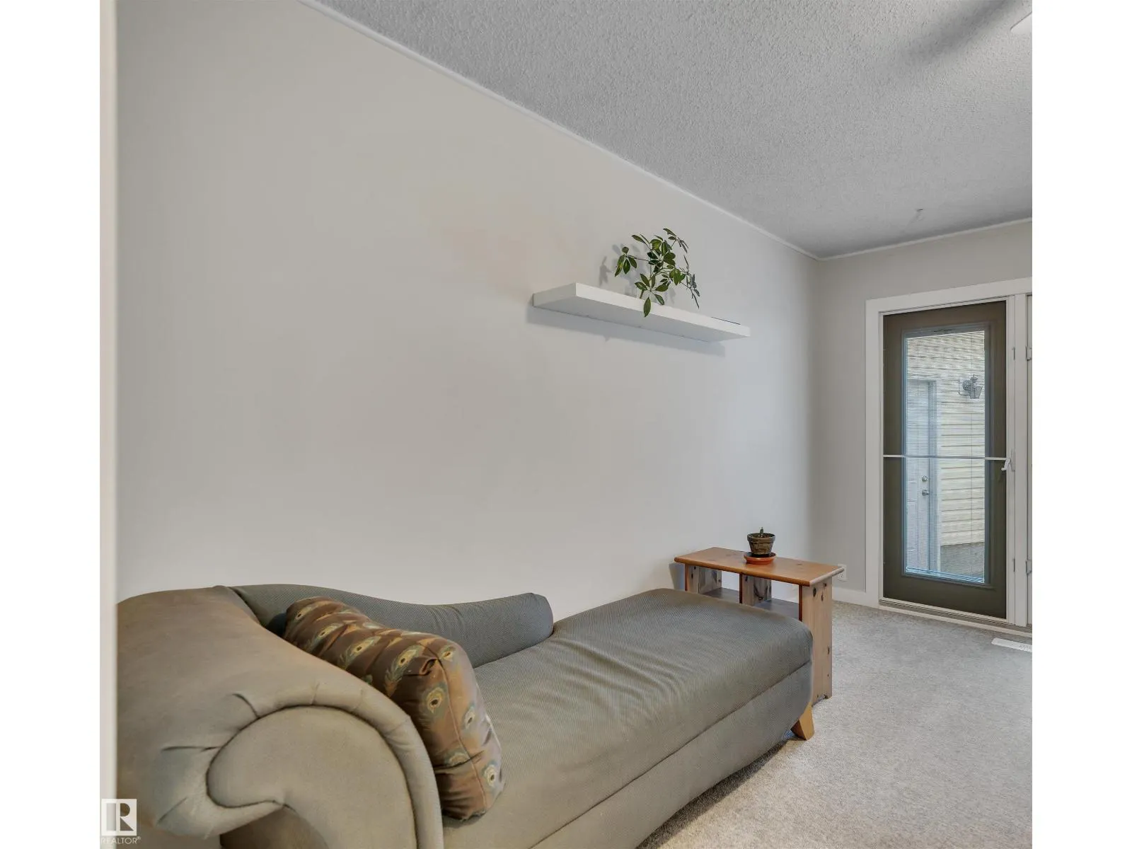 232 Rachview PL NW