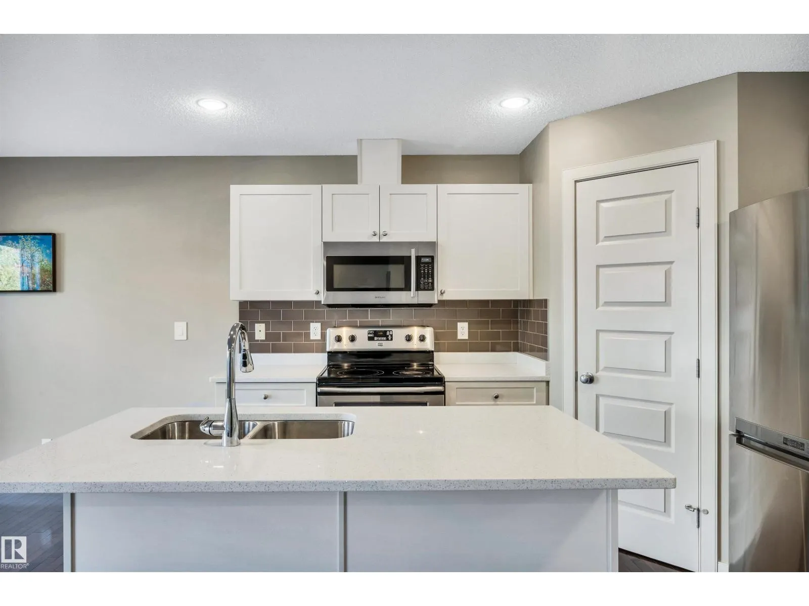 1690 CUNNINGHAM WY SW