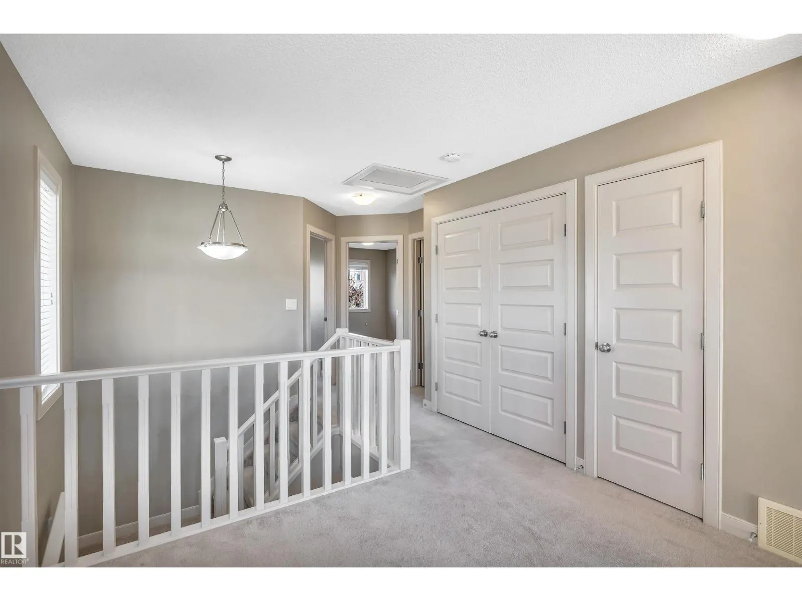 1690 CUNNINGHAM WY SW