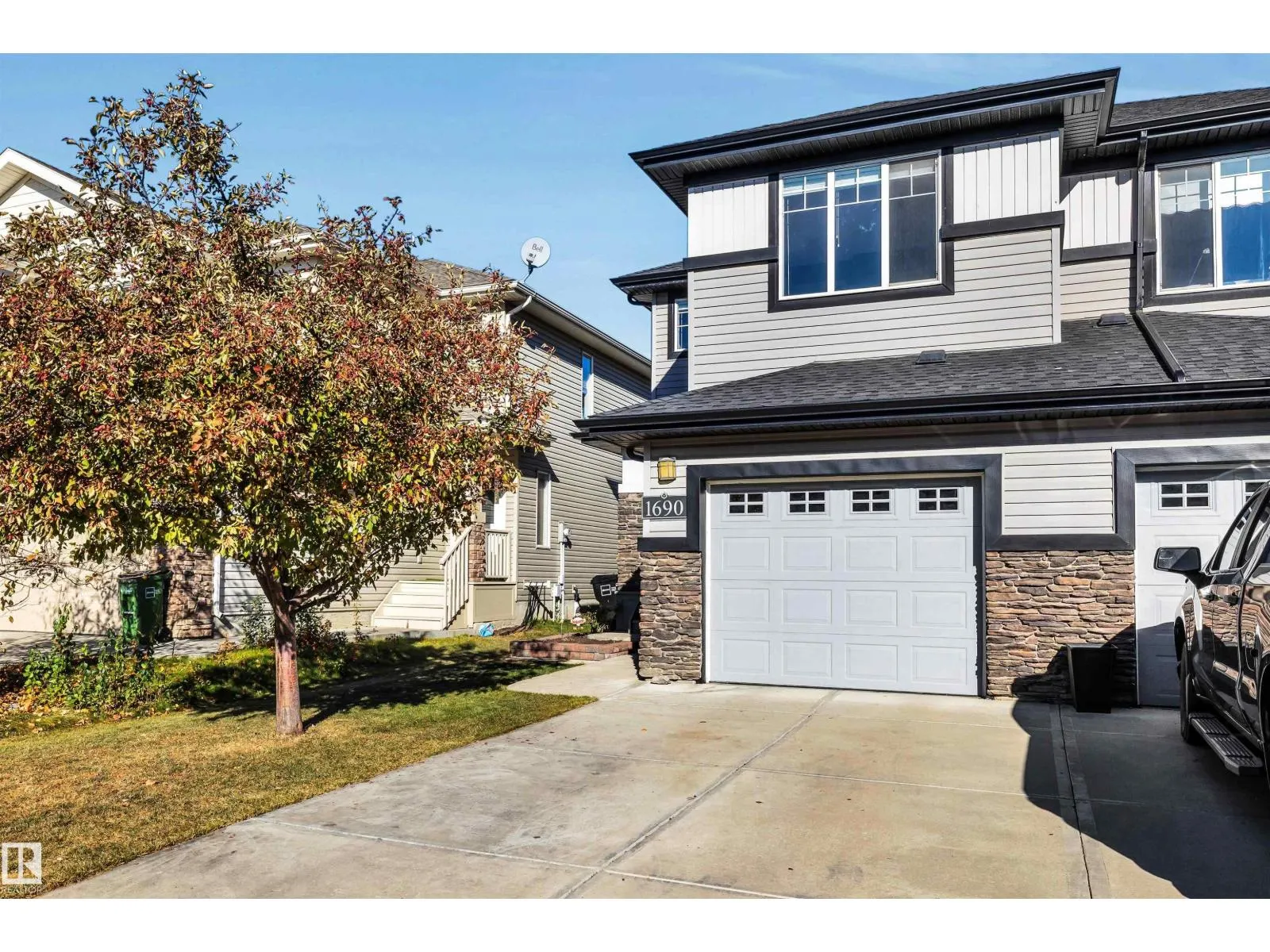 1690 CUNNINGHAM WY SW