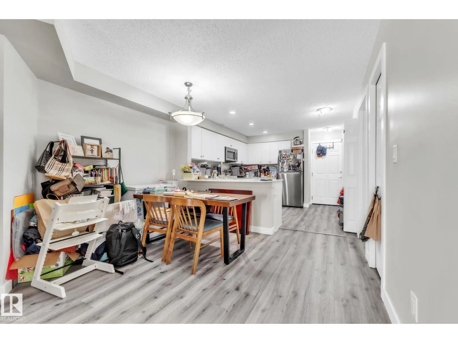 #213 11511 27 AV NW