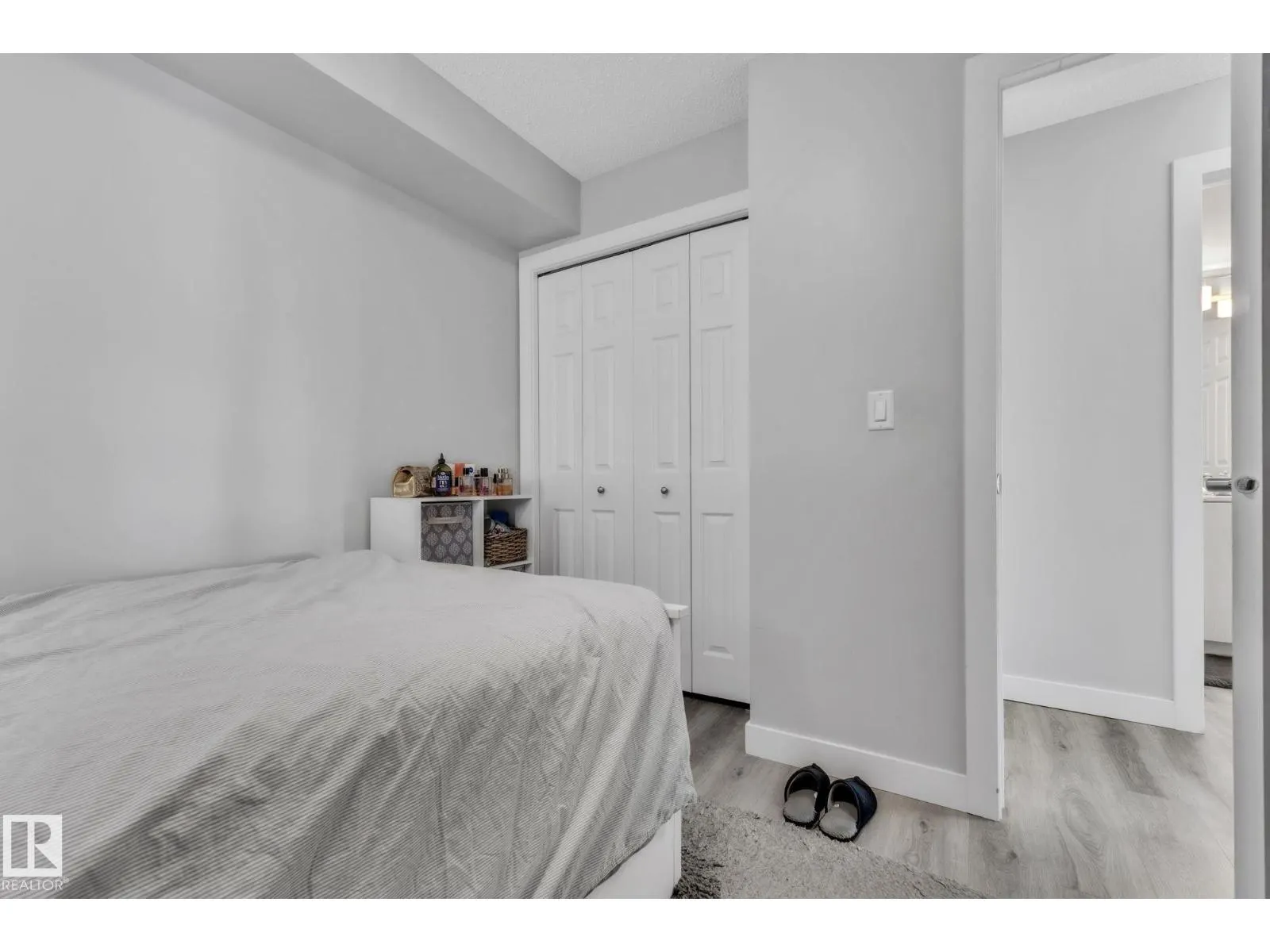 #105 11511 27 AV NW