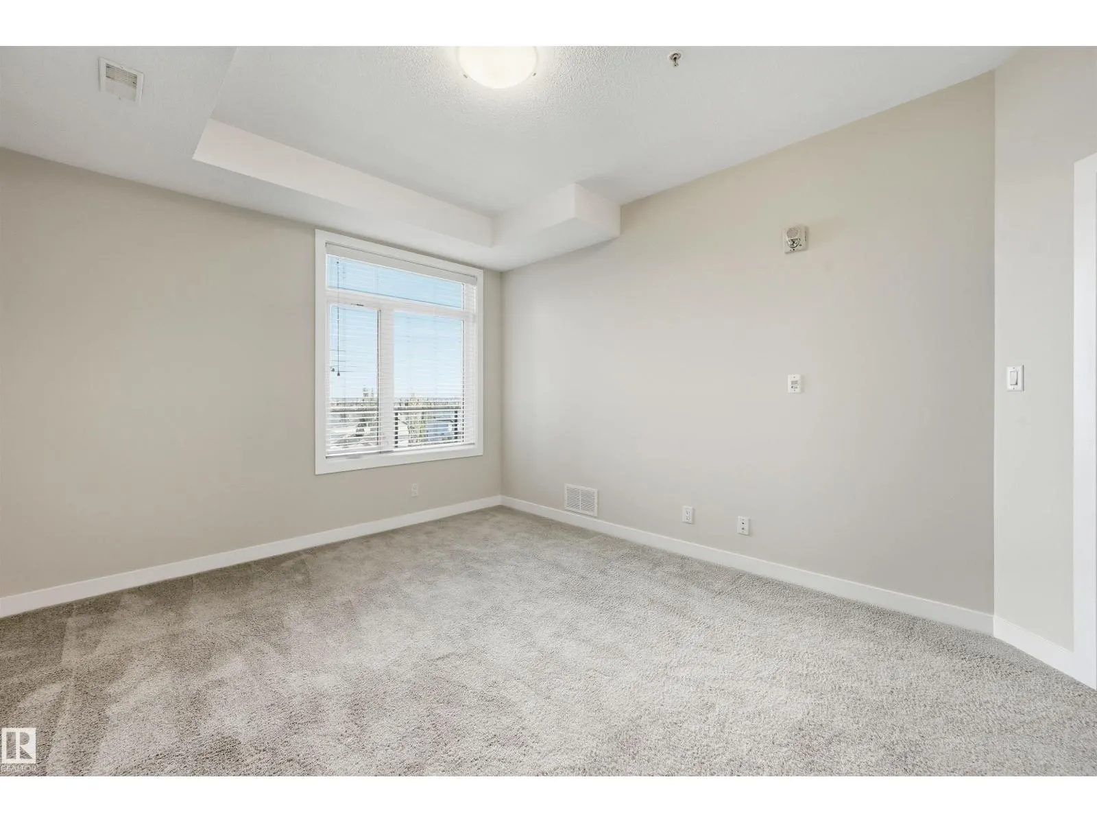 #413 625 LEGER WY NW