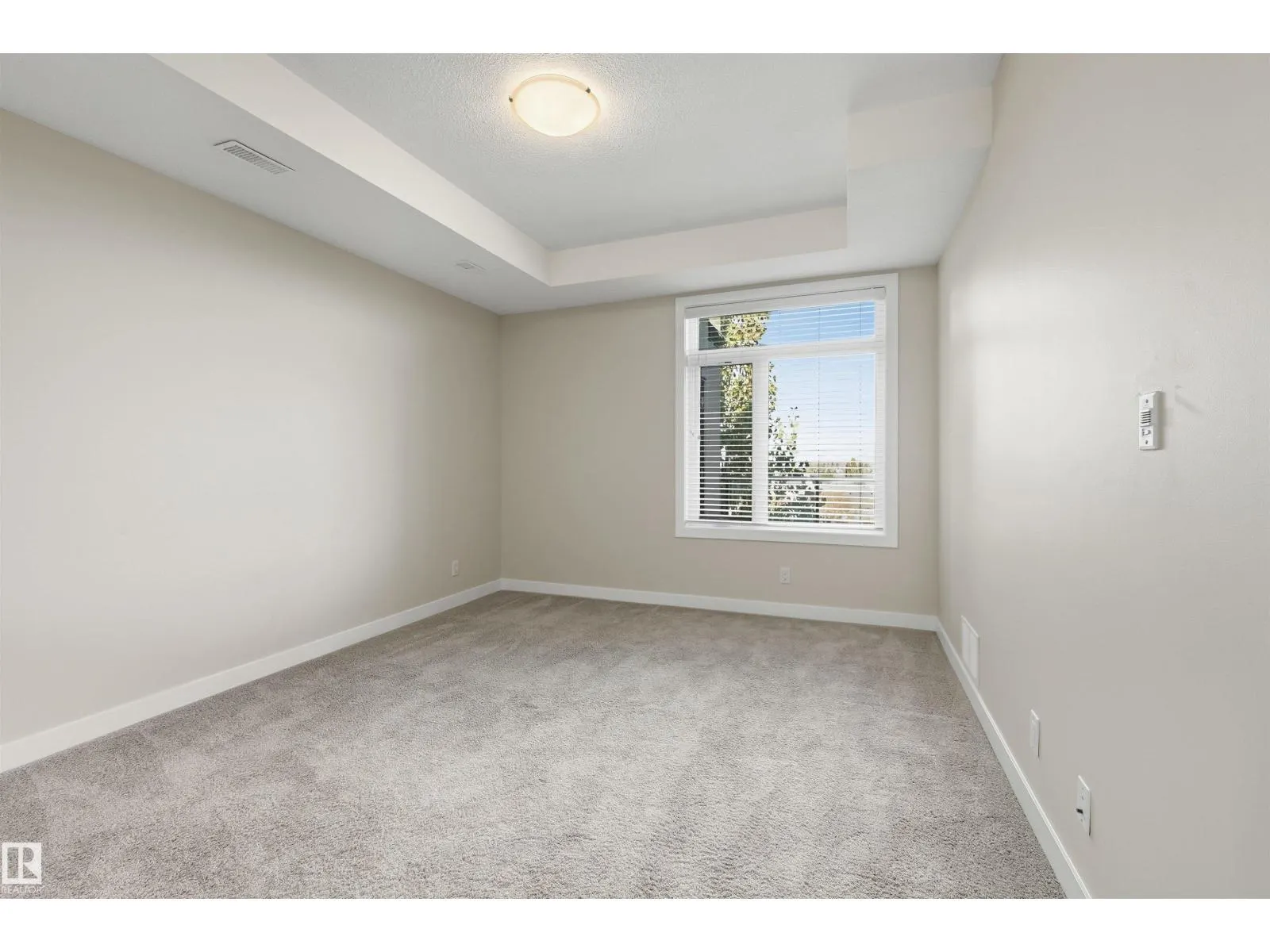 #413 625 LEGER WY NW