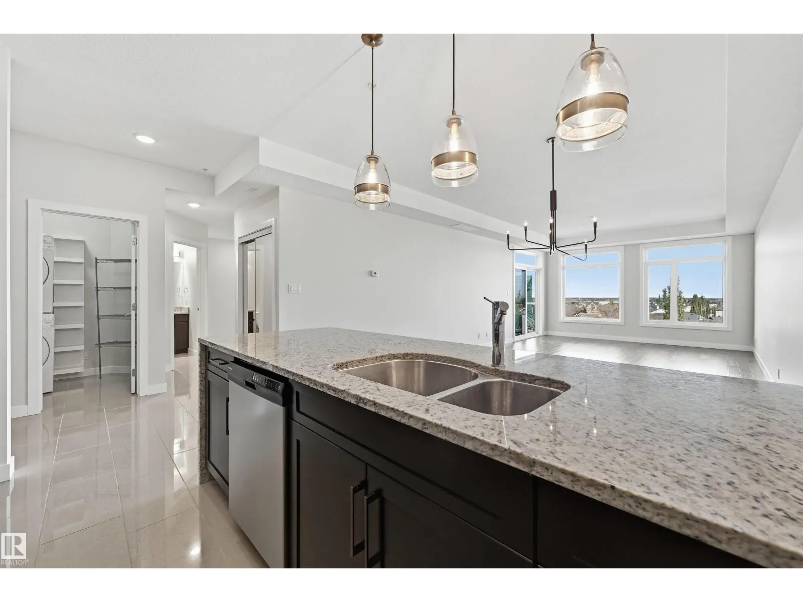 #413 625 LEGER WY NW