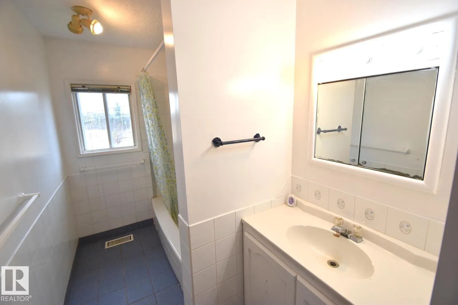 63114 Rge Rd 270 (Jarvie)