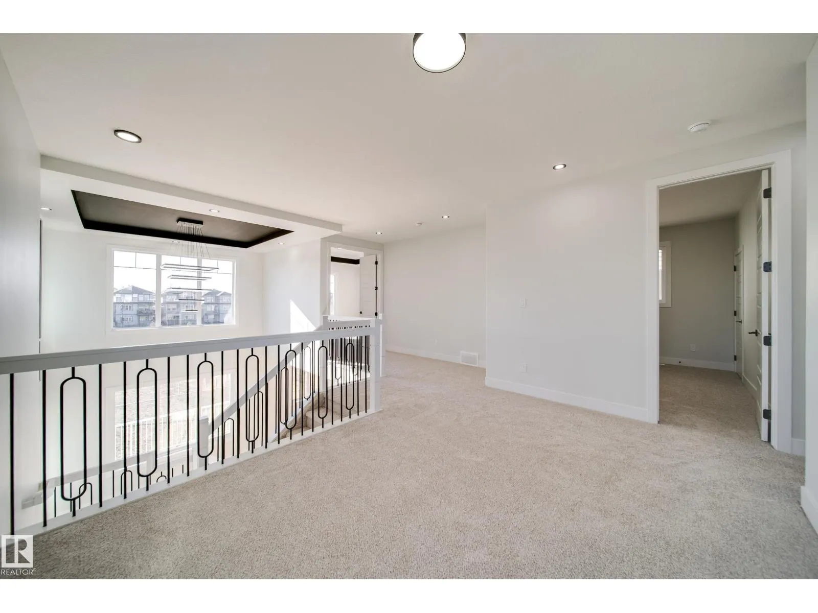 8511 183 AV NW NW