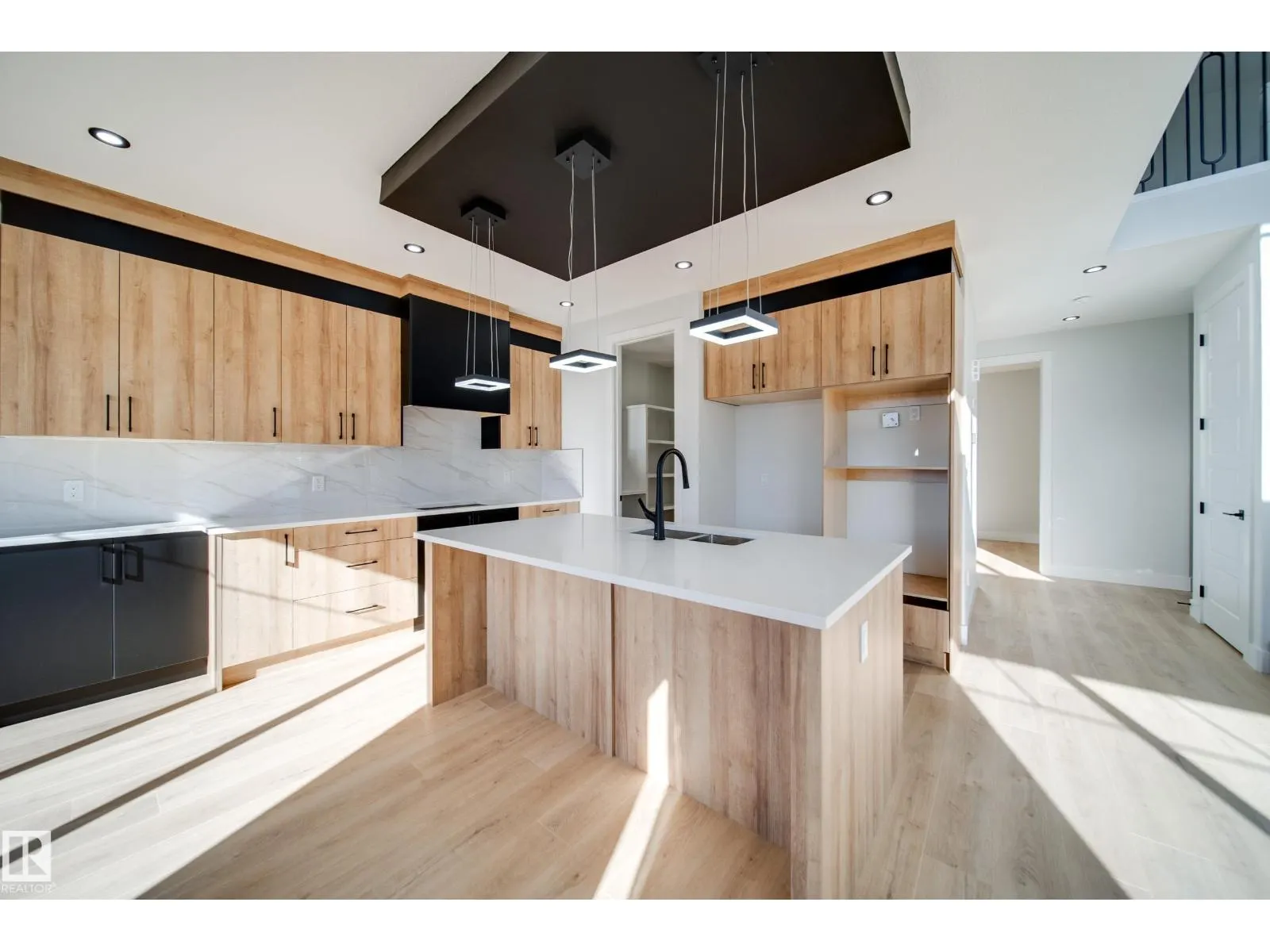 8511 183 AV NW NW