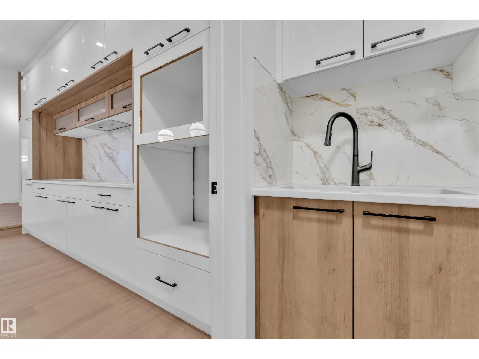 6310 20 ST NE